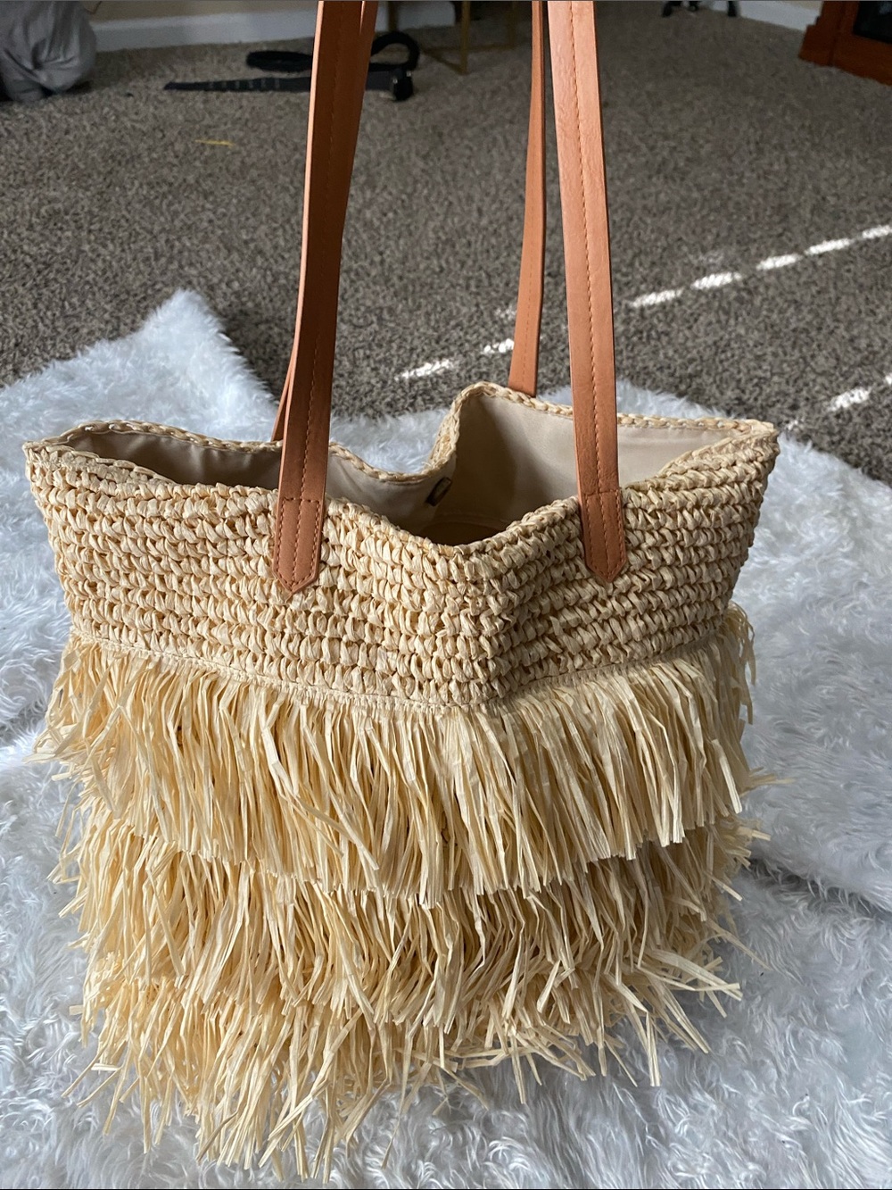 Universal Thread Natural Straw Fringe Tote with Tan Handles - Picture 2 of 5